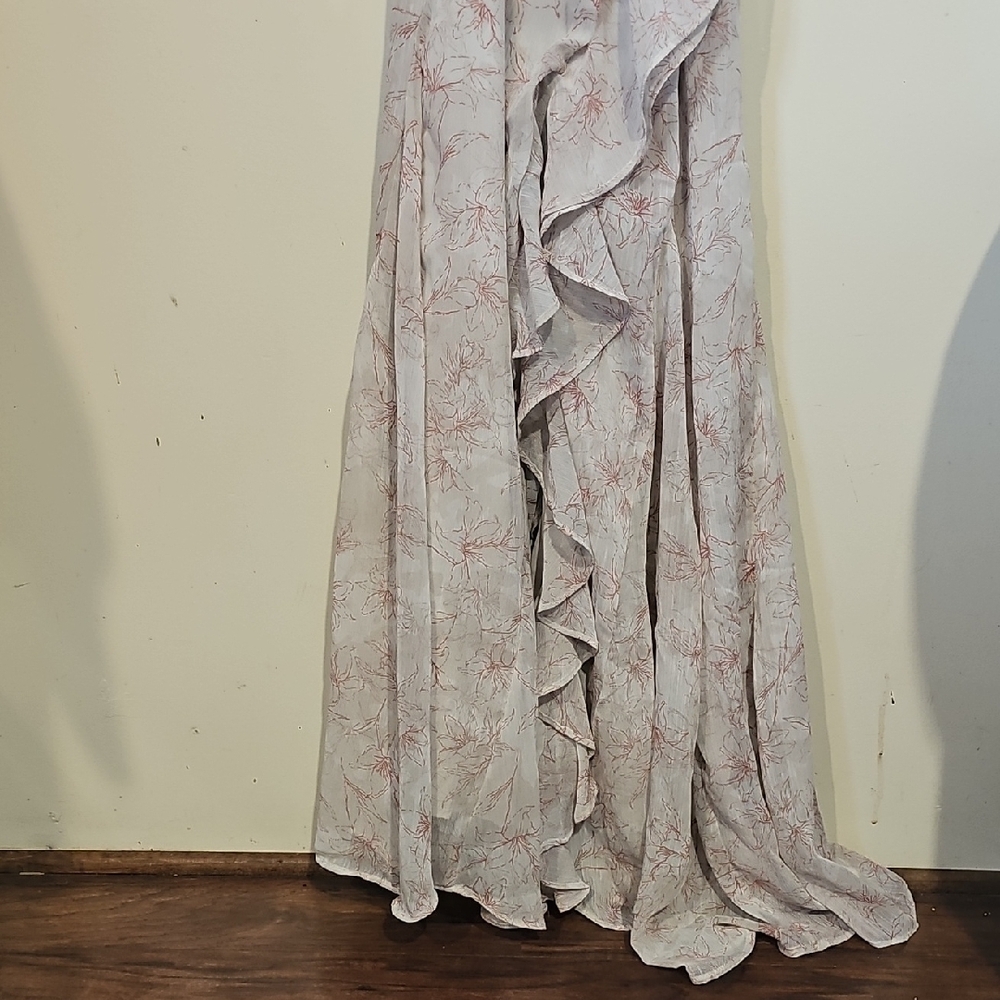 Storia Cream Floral Backless Dress - Picture 2 of 10